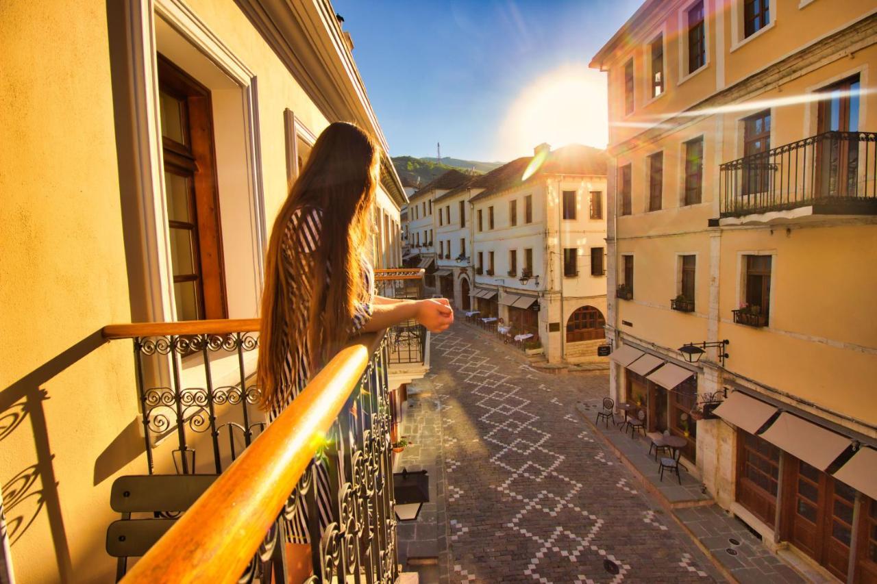 Hotel Argjiro Gjirokastër Екстериор снимка