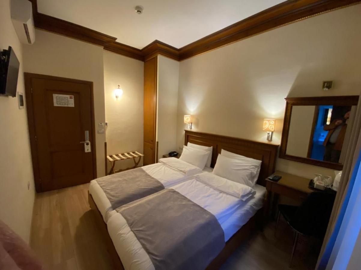 Hotel Argjiro Gjirokastër Екстериор снимка
