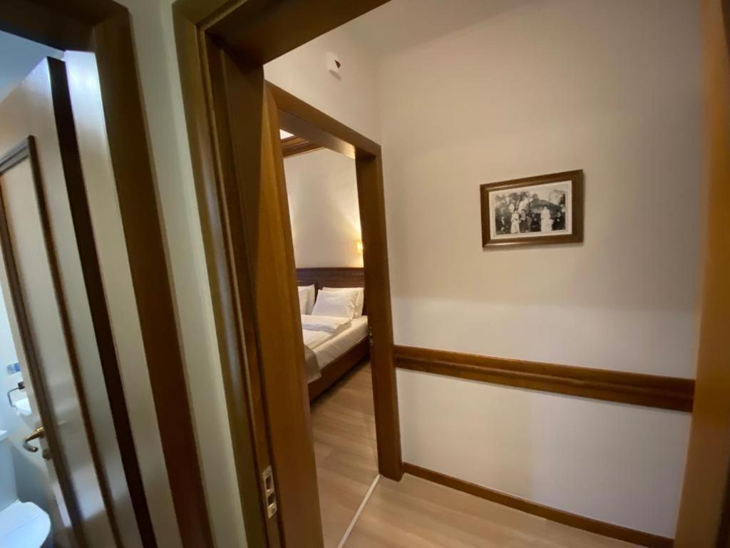 Hotel Argjiro Gjirokastër Екстериор снимка