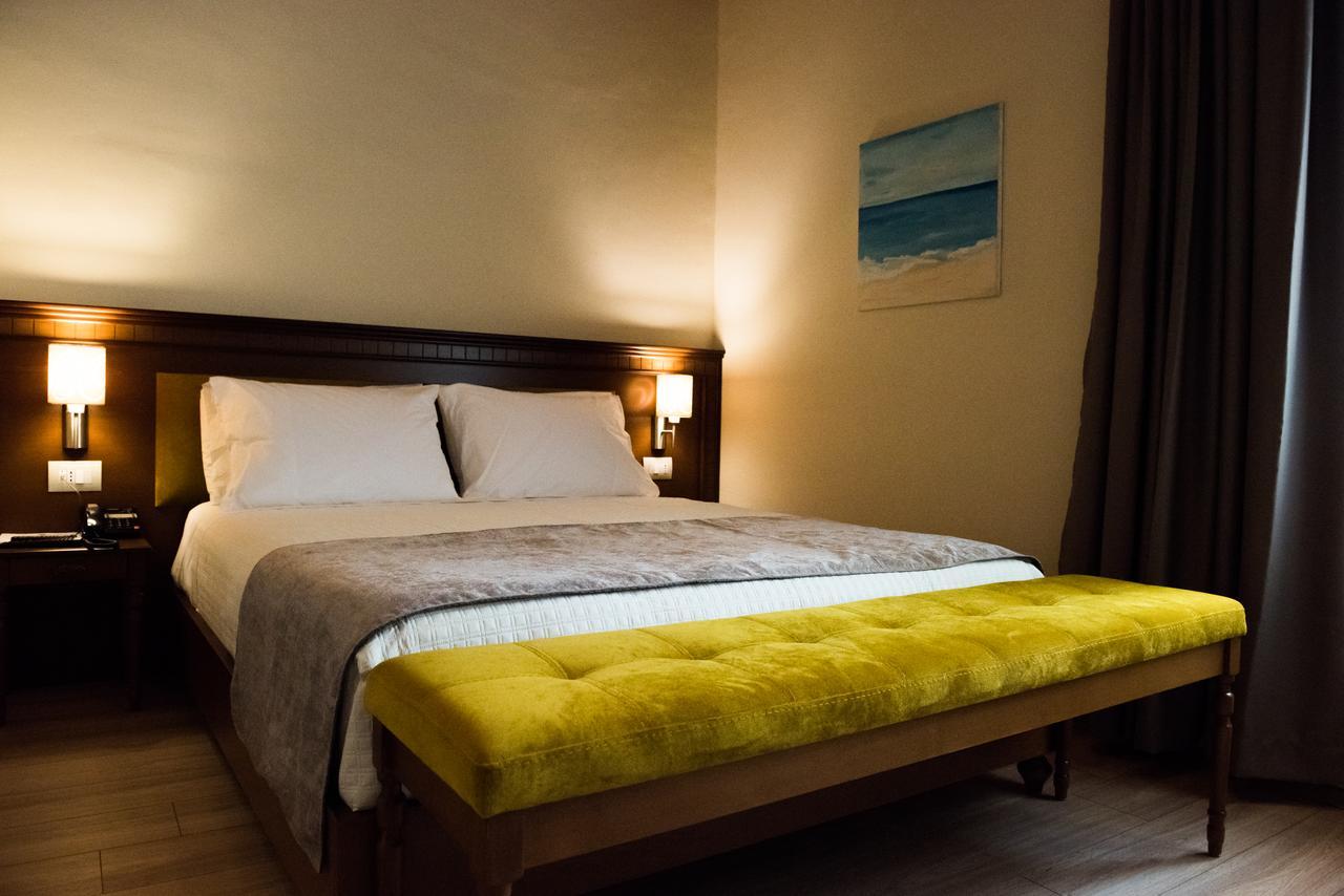 Hotel Argjiro Gjirokastër Екстериор снимка