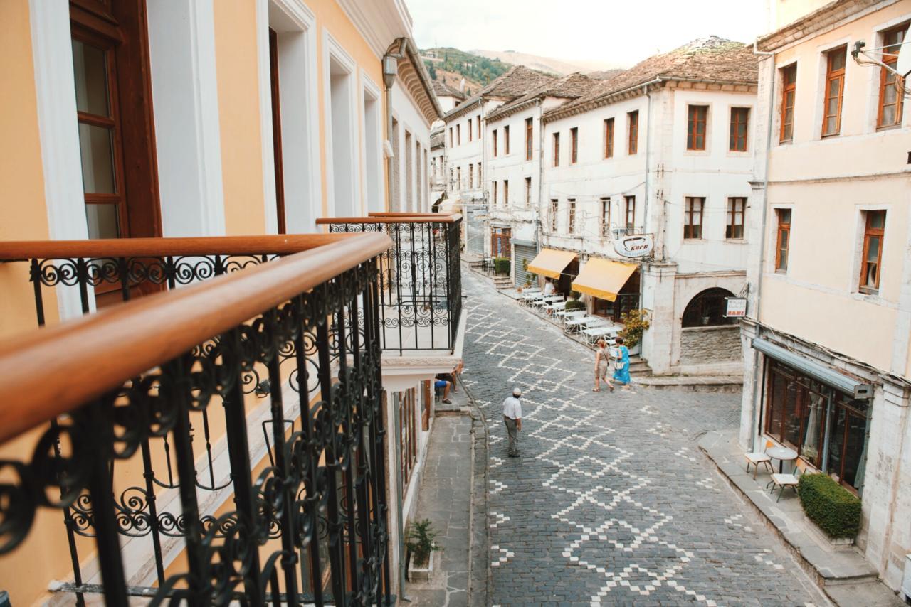 Hotel Argjiro Gjirokastër Екстериор снимка
