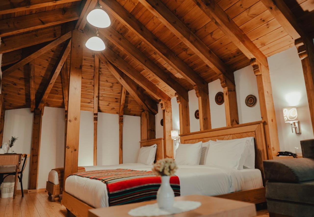Hotel Argjiro Gjirokastër Екстериор снимка